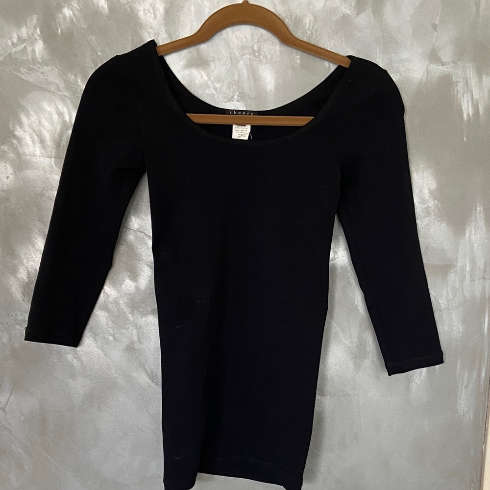 Theory Black Scoop neck 3/4 sleeves O/S Basic